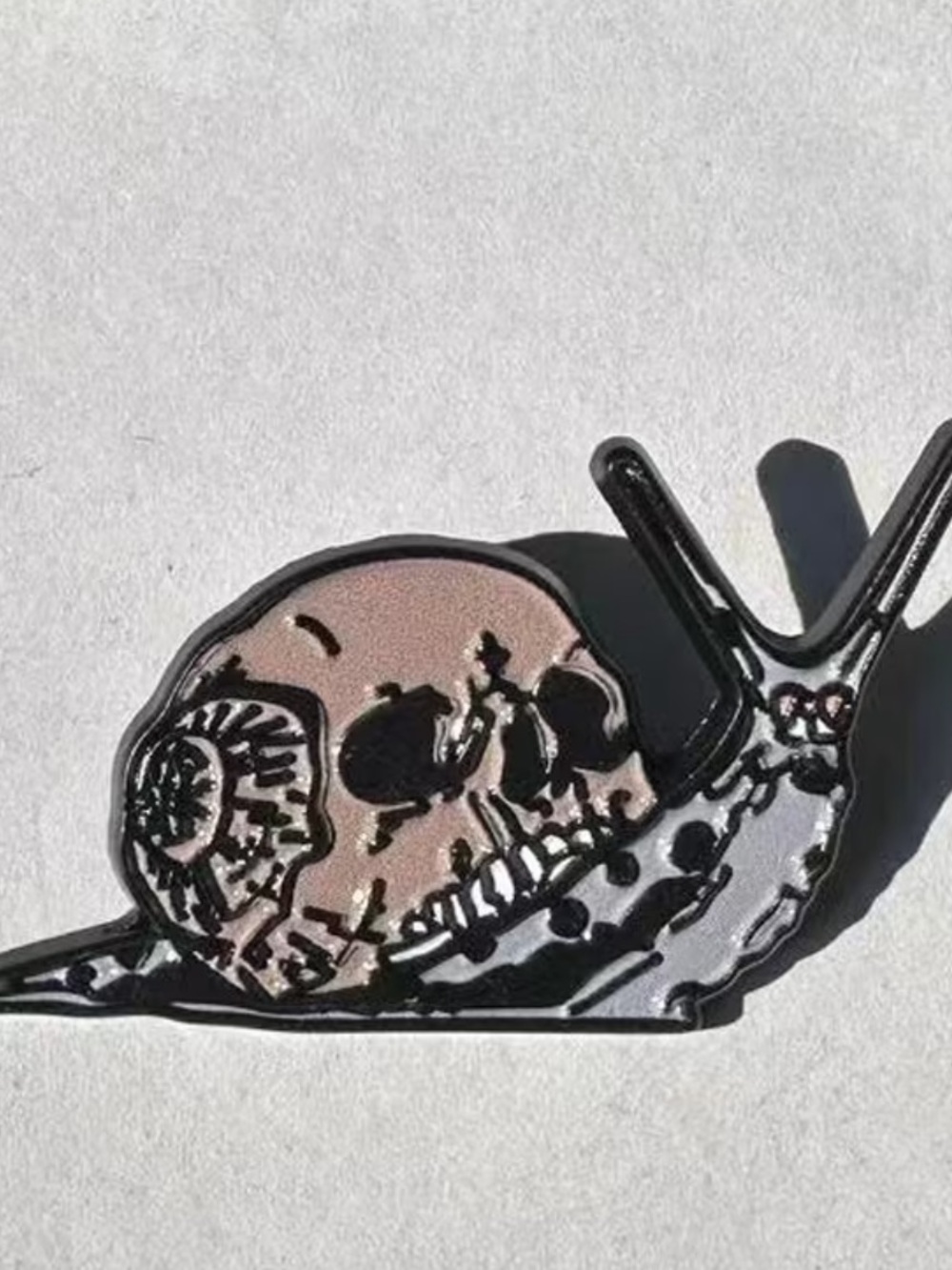 Skull Shell Snail Enamel Pin - Black & Taupe